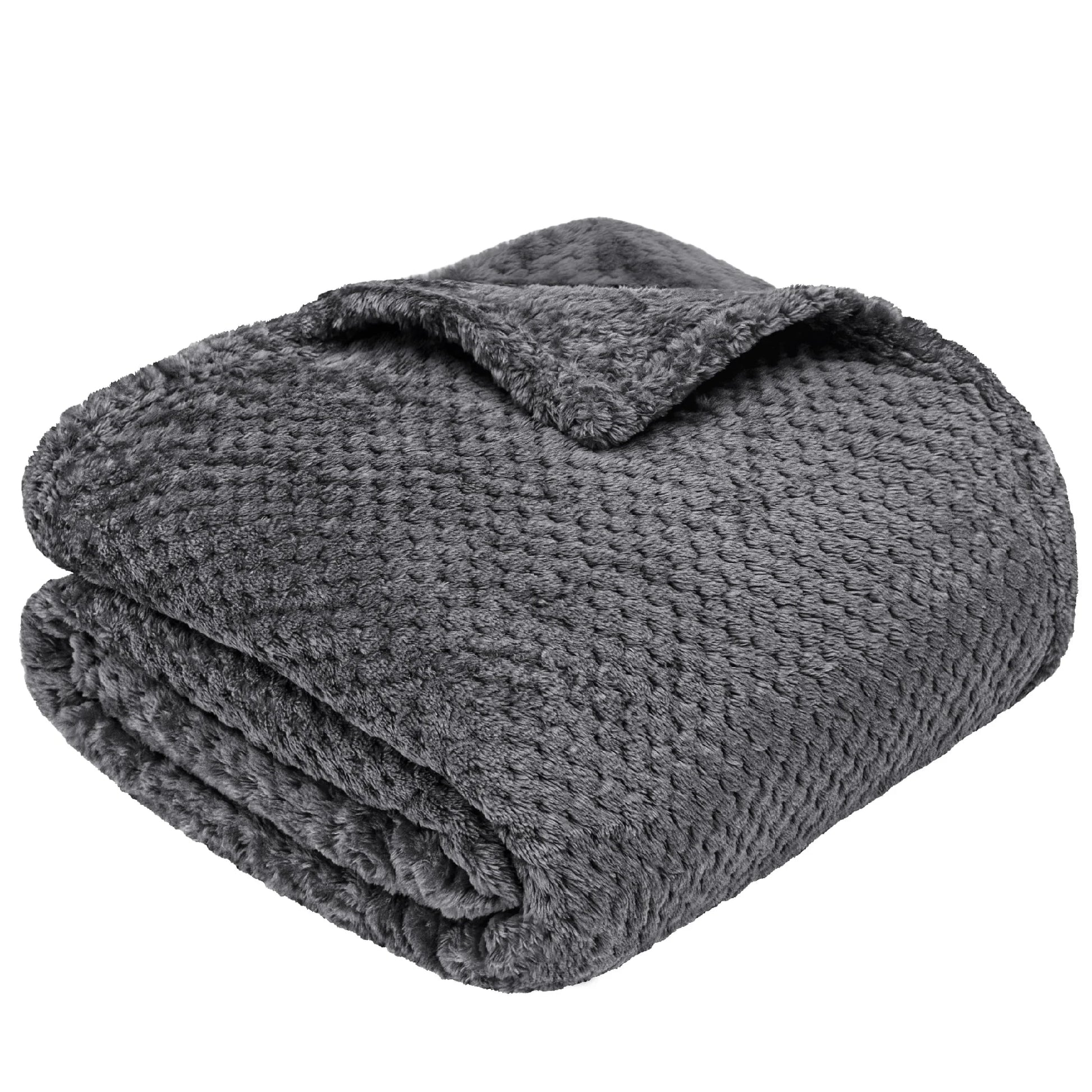 PAVILIA Waffle Fleece Throw Blanket for Couch Bed Dark Gray, Super Soft Fuzzy Cozy Blanket Sofa, Plush Warm Cute Decorative Home Decor Throw, Lightweight All Season, Charcoal Dark Grey, 50x60